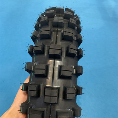 Vervang/repareer motorfietsband 120/90 18 met een treksterkte van 10,5 en een zachte band