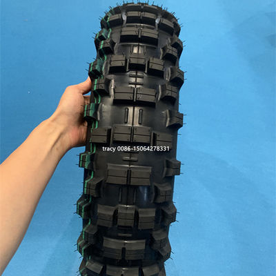 35% tot 55% rubbergehalte Afrikaanse markt Motorfietsbanden 120/90 18 Superzachte banden