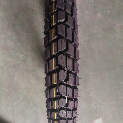 Zwarte motorband 3.00-18 Perfect voor vervanging/reparatie oplossingen