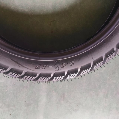 CE-gecertificeerde 3.00-17 motorfietsband met 6pr/8pr Ply rating en geavanceerde technologie