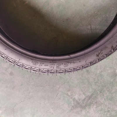 18 inch 2,50-18 motorfietsband Custom met natrual rubber en 35%-55% rubbergehalte