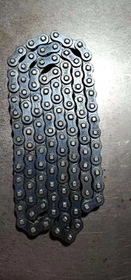 Zwarte motorfietsketen en tandwiel voor prestaties op BAJAJ 428-112L motorfietsen
