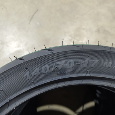 Directe buisloze band 140/70-17 voor motorrijtuigen met 35% tot 55% rubberinhoud in Qingdao