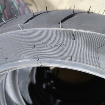 Directe buisloze band 140/70-17 voor motorrijtuigen met 35% tot 55% rubberinhoud in Qingdao