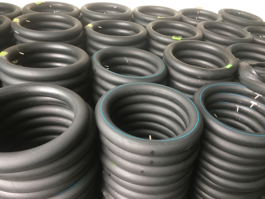Motorfiets Natuurrubber Inner Tube 3.00-14 300x14 300*14 met 8,5-9MPA Sterkte