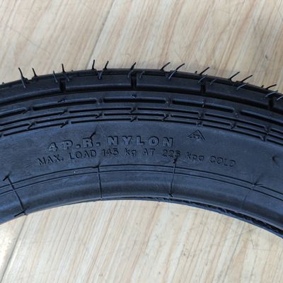 Natuurrubber motorfietsband en buisloze band 2.75-17 EEN met DOT ISO CCC SONCAP