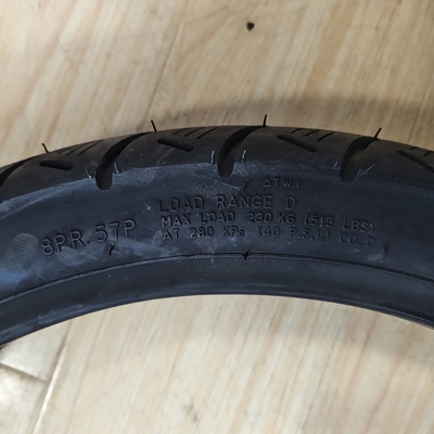90/90-18 Motorfietsband en -buis OEM aanvaardbaar voor hoge duurzaamheid