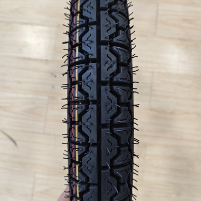 OEM aanvaardbare motorfietsbanden 300-17 voor motorrubbergehalte 35%-55%