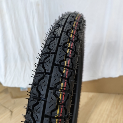 OEM aanvaardbare motorfietsbanden 300-17 voor motorrubbergehalte 35%-55%