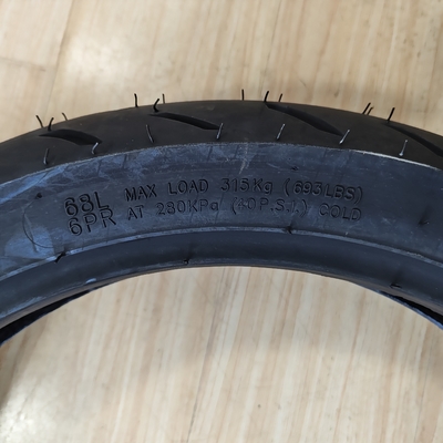 Motorfietsbanden 130/70-17 gemaakt van natuurlijk rubber met aanvaardbare OEM