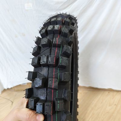 35% tot 55% rubbergehalte in motorrijwielen en inwendige buizen in Qingdao met laadhaven