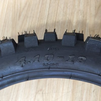 35% tot 55% rubbergehalte in motorrijwielen en inwendige buizen in Qingdao met laadhaven