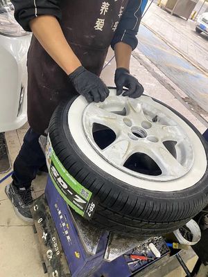 Verbeter je 12-17 inch Forgefit Tri Clamp Gasret Inserts met witte zijwielbanden