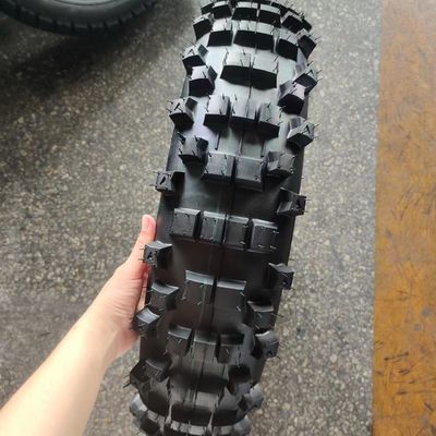 140/80-18 Zachte motorfietsbanden die geschikt zijn voor de behoeften van de klant