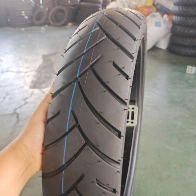 110/80-17 Motorfietsband uit Taiwan met natrual rubber en 6pr/8pr Ply rating