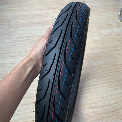 35% tot 55% rubbergehalte Afrikaanse markt Motorfietsbanden 80/90-17 Onderdelen Accessoires