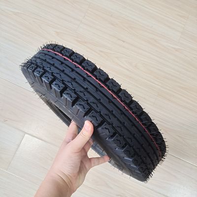 OEM Acceptabel 4.00-8 Motorfietsband voor Egypte Scooterband in zwart