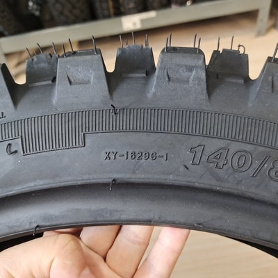 Natuur rubber staal nylon band hoesje 140/80/18 140/80-18 motorfiets band 140x80x18
