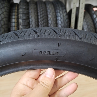 Natuurrubber staal Nylon 90/90-17 Motorfietsband en -buis voor de Venezolaanse markt