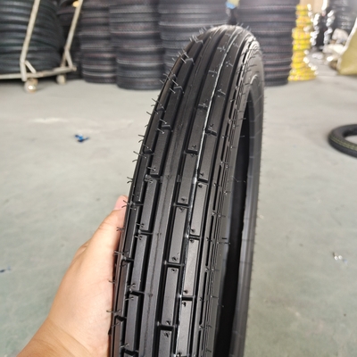 Tubeless Tire 2.75-17 Motorfietsband met bandkas en laadhaven Qingdao Ready