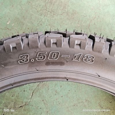 Zwarte buisloze banden voor motorfietsen TT banden 3,50-18 van de Qingdao-markt