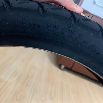 Ervaar ultieme prestaties met 90/90-18 bandgrootte motorfietsbanden en behuizing