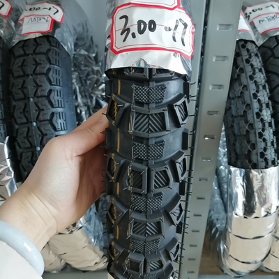 Lichte 17 inch motorfietsbanden 2.75-17 3.00-17 90/90-17 100/90-17 120/80-17