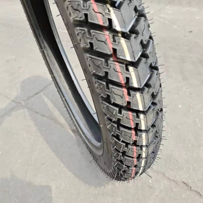 3.00-17 TT Tubeless Motorcycle banden met uitstekende slijtvastheid en zwarte kleur