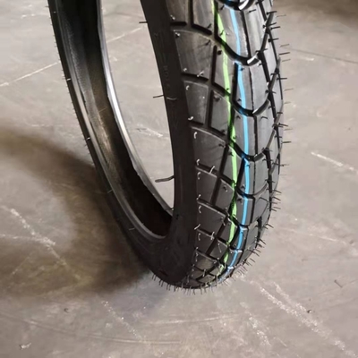 OEM aanvaard Natrual rubber motorfietsband/band en binnenste buis 2.50-16 voor prestaties