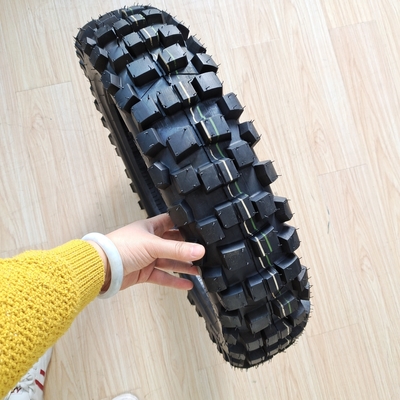 Ruimte Motorfietsband 110/90-18 Buisloze band voor prestaties