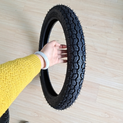 3.00-17 High Strength Tire Motorcycle Tire met natuur rubber staal nylon materiaal