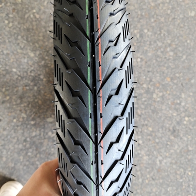Racing 100/80-14 Motorfietsbanden met 35%-55% rubbergehalte en banden