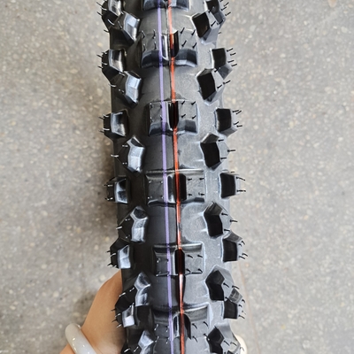 90/90-21 Motorfietsband met 6PR/8PR Ply rating en zwarte kleur op de markt