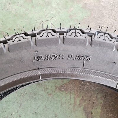 80/100-14 14 inch buisloze motorfietsband gemaakt van natrual rubber en acceptabel OEM