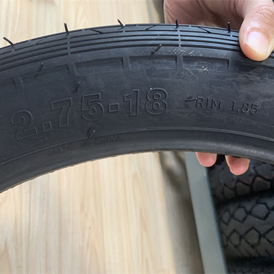 Bajaj Boxer Motorcycle Tire 2,75-18 20000 KM Werkduur 5000 stuks/dag Productiecapaciteit