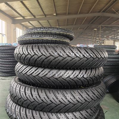 LIFO Motorfietsen Motorfietswielen banden 100/90-17 voor het laden haven Qingdao haven