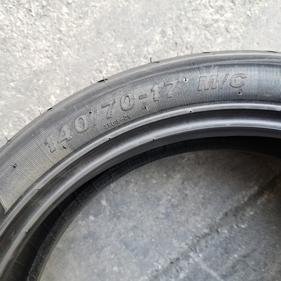 6pr/8pr Motorfietsbuisloze band 140/70-17 met OEM Acceptabel en Ply Rating 6pr/8pr