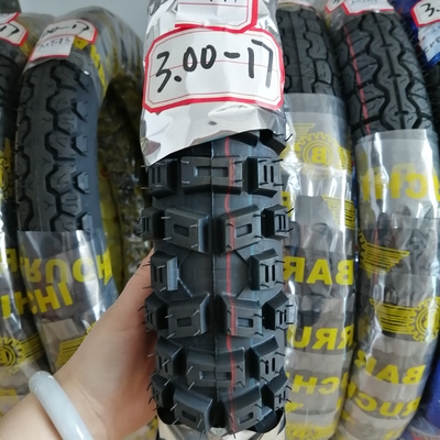 35% tot 55% rubbergehalte Motorfietsband 3.00-17 voor buisloze verkoop op motorfietsen