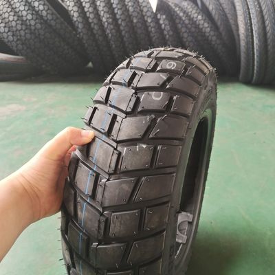 130/90-10 Natrual rubber motorfietsband met OEM-aanvaardbare en uitstekende prestaties