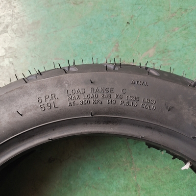 Laadhaven Qingdao Chinees 90/90-12 Zware buisloze motorfietsband met bandenkooi