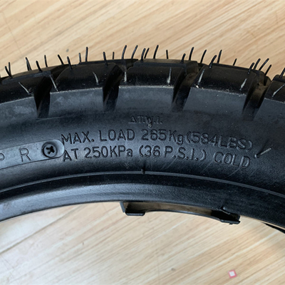 Qingdao Port Motorcycle Tires 18 met en 5000 stuks per dag Productiecapaciteit