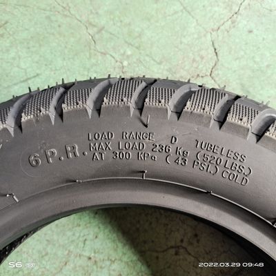 Motorfietsbuisloze band 3.50-10 met zwarte kleur en natuurrubber