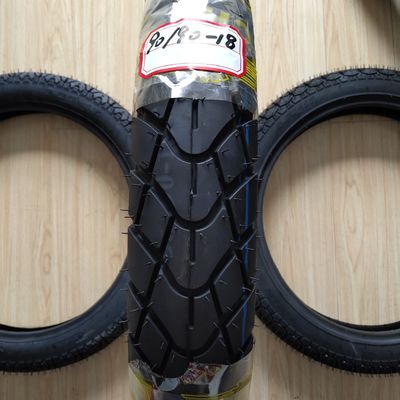 Verkoop 90/90-18 motorfietsbanden voor vervanging/reparatie in Qingdao Port