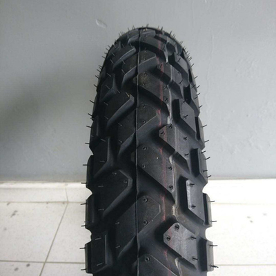 35% tot 55% rubbergehalte 90/90/21 Motorfietsbanden voor en lange levensduur in China