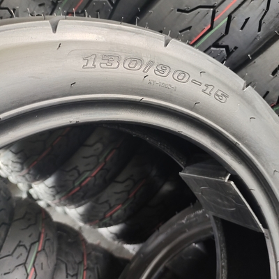 130/90-15 Bajaj Boxer Motorcycle band 6PR/8PR zelf vervaardigd met rubbergehalte 35%-55%