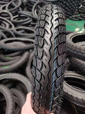 17-inch buisloze motorfietsbanden en -buizen Rubbergehalte 40% Levertijd 25-30 dagen