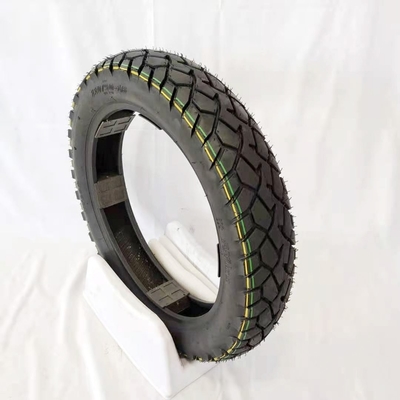 Productiecapaciteit 5000 stuks per dag 110/90 16 Tubeless motorfietsband met bandenhoes