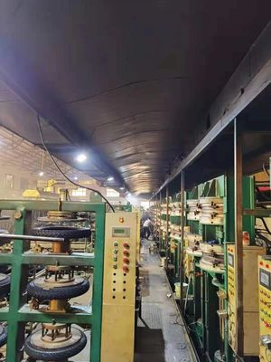 Bandenkasten Vetband Offroad Motorfiets FDR Motorfietsbanden 275-18 voor levensduur 20000 KM