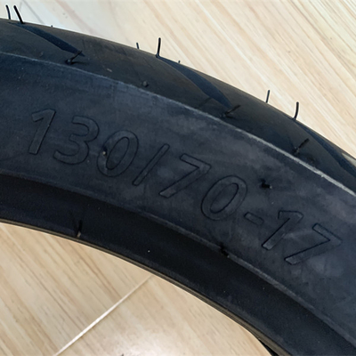 Deep Design Shinko motorfietsband 130/70-17 voor Deep Tread Design