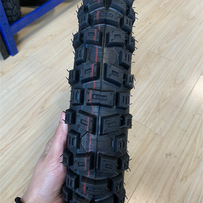 Productie 5000 stuks per dag met motorfiets banden herhalingsmachine 300-17